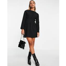 ASOS DESIGN Sort mini-kjole med lange ærmer og samlet taljen-Black