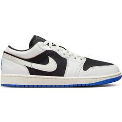 NIKE Air Jordan 1 Low Quai 54 M - Off Noir/Sail-Summit White/Burnt Sunrise