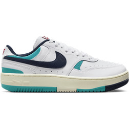 NIKE Gamma Force W - Dusty Cactus/White/Coconut Milk/Midnight Navy