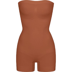 SKIMS Seamless Sculpt Strapless Shortie Bodysuit - Bronze