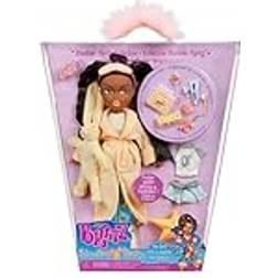 Bratz Sasha Fashion Doll With 2 Sets