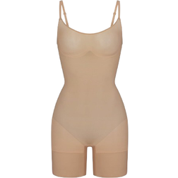 SKIMS Everyday Sculpt Mid Thigh Bodysuit - Clay