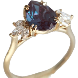 Capucinne Martha Ring - Gold/Alexandrite/Diamonds