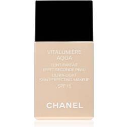 Chanel Vitalumière Aqua SPF15 #40 Beige