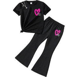 Shein Little girls set of short sleeve t-shirt with heart and letter print and flared trousers