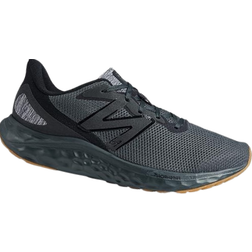 New Balance Fresh Foam Arishi V4 M - Blacktop/Gum