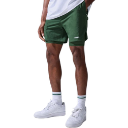 boohooMAN Men 2-IN-1 Shorts with Slit - Green