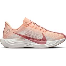 NIKE Pegasus Plus W - Crimson Tint/Pure Platinum/Red Stardust/White