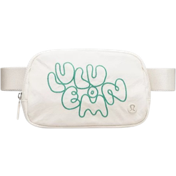 Lululemon Everywhere Belt Bag 1L Embroidery - Bone/Cascadia Green