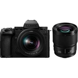 Panasonic Lumix DC-S5 II + 20-60mm + 85mm