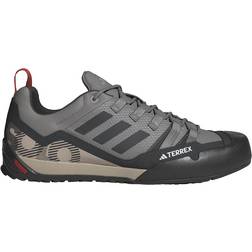 adidas Terrex Swift Solo 2.0 - Charcoal Solid Grey/Carbon/Wonder Beige