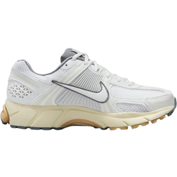 Nike Zoom Vomero 5 W - Summit White/Pure Platinum/Smoke Grey