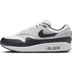 Nike Air Max Essential