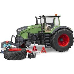 Bruder Fendt 1050 Vario with Mechanic 04041