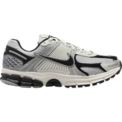 NIKE Zoom Vomero 5 W - Photon Dust/Phantom/Metallic Silver/Black