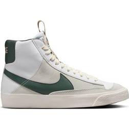 Nike Blazer Mid '77 SE GS - White/Pale Ivory/Hemp/Vintage Green