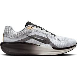 Nike Winflo 11 SE M - White/Metallic Gold/Light Smoke Grey/Black