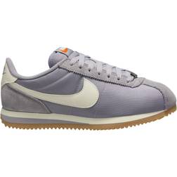 Nike Cortez TXT Suede Trainers - Cement Grey/Gum Light Brown/Safety Orange