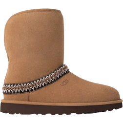 UGG Classic Short Crescent - Chestnut