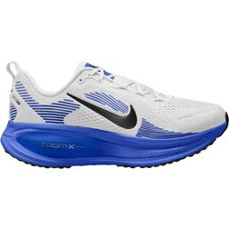 Nike Vomero 18 Trainers - White Blue