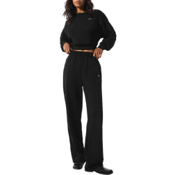 Alo Cropped Accolade Crewneck Top - Black