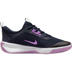 NIKE Omni Multi-Court GS - Obsidian/White/Rush Fuchsia