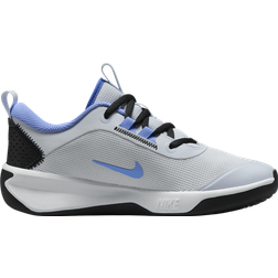 NIKE Omni Multi-Court GS - Football Grey/Black/Astronomy Blue/Royal Pulse