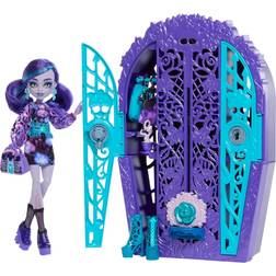 Monster High Twyla Doll with Surprises & Skulltimate Secrets Garden Mysteries Playset