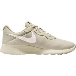 Nike Tanjun Refine W - Sand/Pink