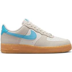 NIKE Air Force 1 '07 LV8 M - Phantom/Gum Yellow/Summit White/Baltic Blue