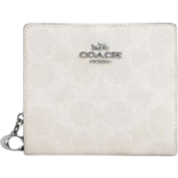 Coach Snap Wallet In Signature Canvas - Sv/White/Chalk