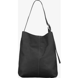 Becksöndergaard Axelremsväska Grain Mae Buckle Bag - Black