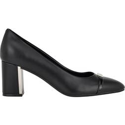Calvin Klein Women's UNESTA Pump, Black 001