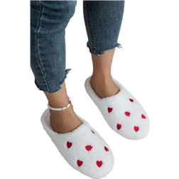 Shein Women Heart Decor Fuzzy Home Slippers, Fashion White Bedroom Slippers