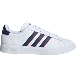 adidas Grand Court 2.0 Sneaker in White/Dark Blue/Scarlet