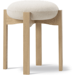 Fredericia Furniture Pioneer Stool 6830 Oak Lacquered Ø41 x 46 cm Skammel