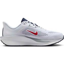 Nike Quest 6 University Red Obsidian - White/Obsidian/Wolf Grey