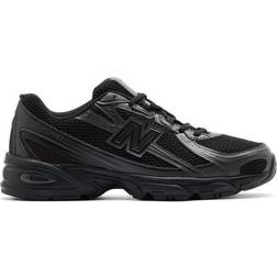New Balance 740 - Black/Black Cement