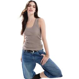 New Look Scoop Neck Vest - Mink