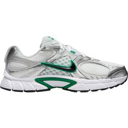 Nike V5 RNR Casual Shoes - White/Black/Vast Grey