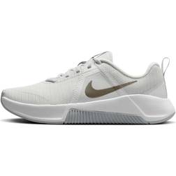 Nike MC Trainer 3 - Photon Dust Light Smoke Grey