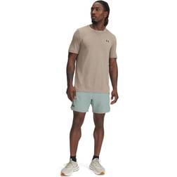 Under Armour Vanish Woven 6 in Shorts - Grey