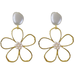 Shein 2pcs Faux Pearl Decor Flower Drop Earrings