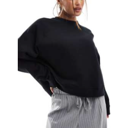 ASOS DESIGN Oversized Sweat with Raglan Detail - Black