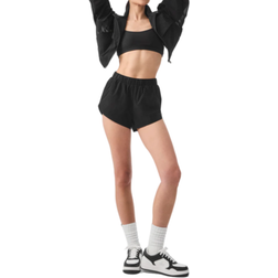 Alo Playmaker Dolphin Short - Black