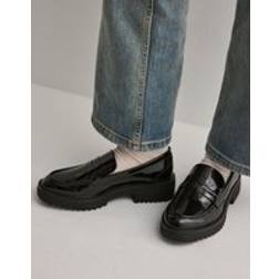 Nelly Chunky Classic Loafer - Musta