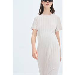 H&M Ljusbeige MAMA Ribbad Klänning XXL