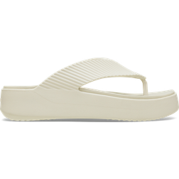Crocs Getaway Groove Platform Flips - Sandstone