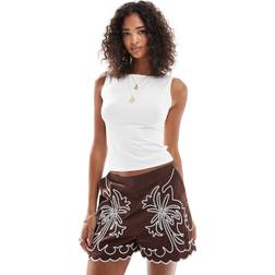 Stradivarius STR Slash Neck Sculpt Tank Top - Ecru