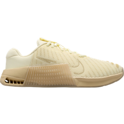 Nike Metcon 9 W - Alabaster/Team Gold/Desert Khaki